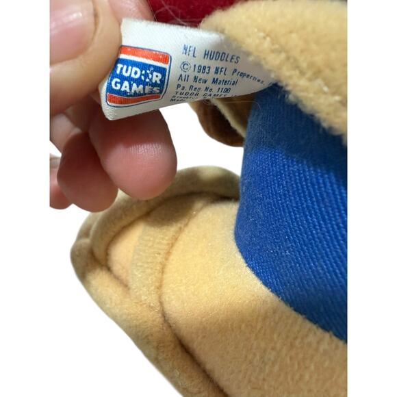 VTG 1983 New York Giants Huddles Plush Team Mascot Collectible Tudor NY 12" - Picture 8 of 9